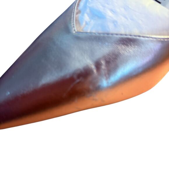 Stuart Weitzman Metallic Silver Pointed Toe Kitten Heel Pumps Designer Shoes 8.5 - Picture 9 of 12